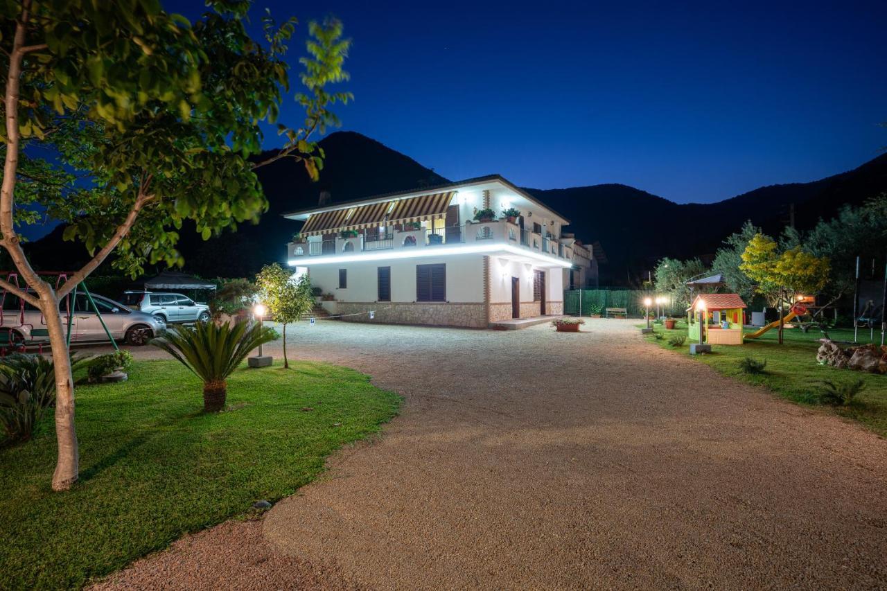 Arcobaleno Apartment Fondi Exterior foto